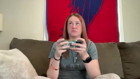 Snapshot of sammieplays chatting on May 22, 2026, 6:02 pm Playful Sammie online show from May 22, 2026, 6:02 pm