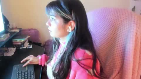   online show from October 5, 2025, 5:00 pm