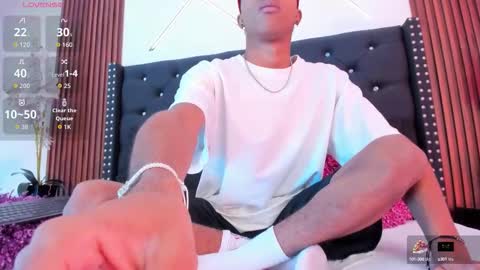 sammyyadams_ online show from October 9, 2025, 12:47 pm