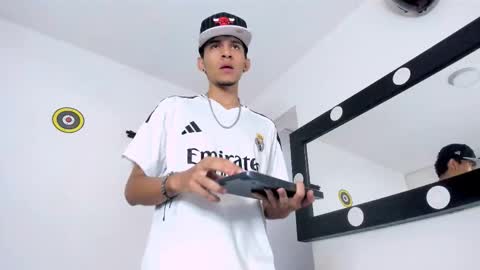   online show from March 30, 2026, 11:28 pm