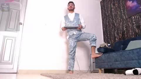 Snapshot of samuelcoopper chatting on November 13, 2025, 1:43 pm Samuel Coopper online show from November 13, 2025, 1:43 pm