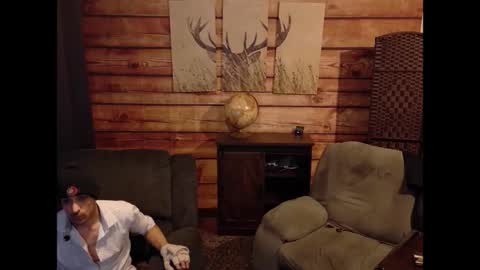 samueldixky online show from November 19, 2025, 10:43 pm