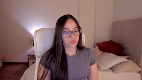 Snapshot of samy_one chatting on November 18, 2025, 9:30 pm Samy online show from November 18, 2025, 9:30 pm