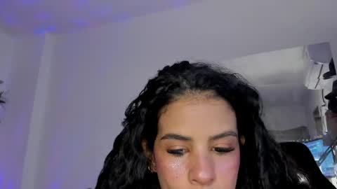 SamyHolbrook online show from April 14, 2026, 1:17 pm