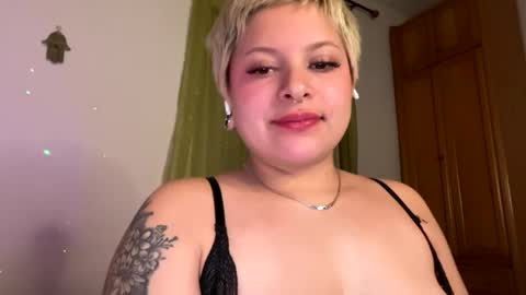 Samymoon online show from March 1, 2026, 6:32 pm