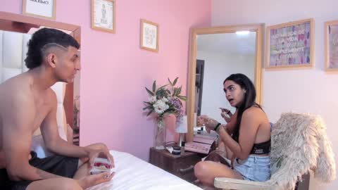 Snapshot of sander_mila chatting on December 24, 2024, 1:17 pm MilaSander online show from December 24, 2024, 1:17 pm