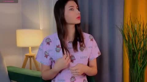 Isabel but you can call me Bella online show from November 24, 2025, 1:27 am