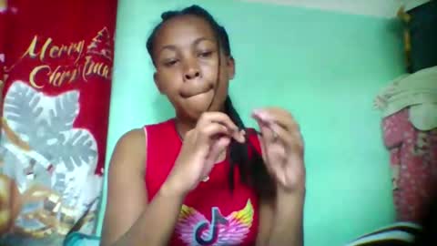 Snapshot of sandra1253099 chatting on October 21, 2025, 5:24 pm sandra1253099 online show from October 21, 2025, 5:24 pm