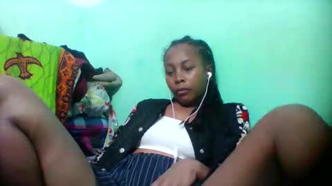 Snapshot of sandra1253099 chatting on November 24, 2025, 7:46 pm sandra1253099 online show from November 24, 2025, 7:46 pm