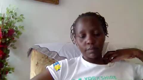 Snapshot of sandra_milly chatting on May 18, 2026, 9:26 am sandra online show from May 18, 2026, 9:26 am