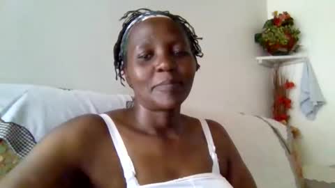 Snapshot of sandra_milly chatting on June 6, 2026, 11:37 am sandra online show from June 6, 2026, 11:37 am