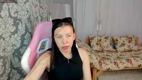 Sandra online show from July 5, 2026, 4:41 am