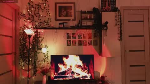 Sandy  online show from April 6, 2026, 1:36 am