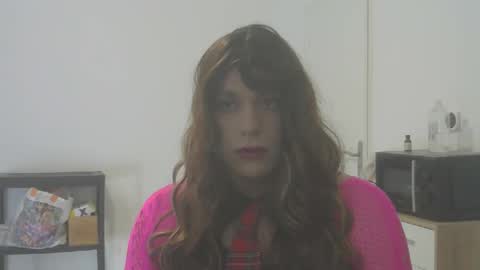 sandraclara online show from October 15, 2025, 4:07 pm