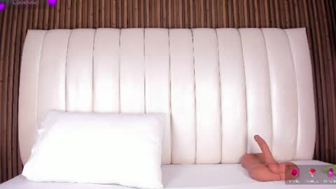 Snapshot of sandramilerr chatting on June 24, 2026, 4:00 am Sandra online show from June 24, 2026, 4:00 am