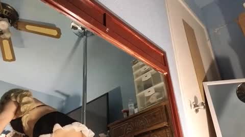 Sandra online show from March 22, 2026, 12:30 pm