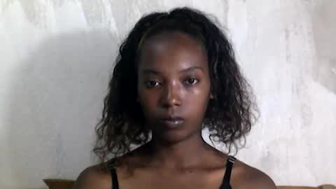 sandrine718 online show from April 10, 2026, 7:46 am