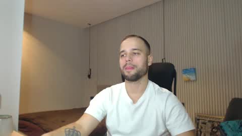 DeAlex online show from February 12, 2025, 4:33 pm