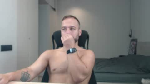 Snapshot of sandro_best chatting on June 24, 2026, 9:30 am DeAlex online show from June 24, 2026, 9:30 am