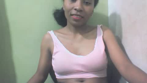 sandy735579 online show from March 31, 2026, 5:24 pm