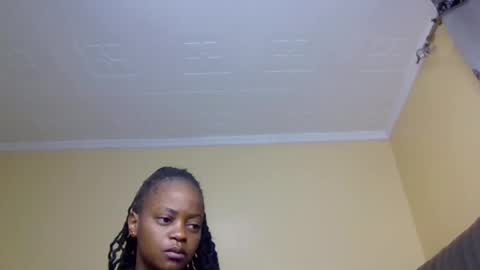 sandy online show from October 31, 2025, 12:44 am