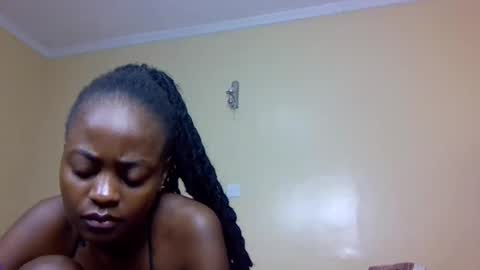 sandy online show from October 31, 2025, 12:50 pm