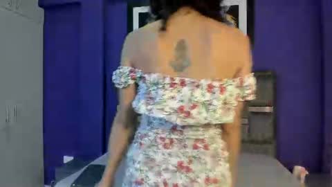 sandy_lovv online show from July 21, 2026, 8:33 pm