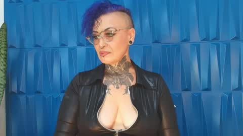 Sandy Rose online show from February 11, 2025, 6:55 pm