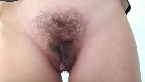 sanita_xi online show from February 12, 2026, 5:13 am