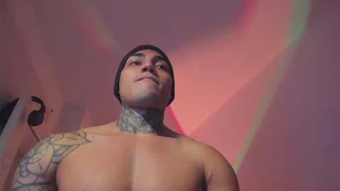 Santi Ferrer online show from December 17, 2025, 1:00 am