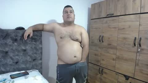 Snapshot of santi_hothot chatting on September 20, 2025, 7:15 pm Santiago online show from September 20, 2025, 7:15 pm