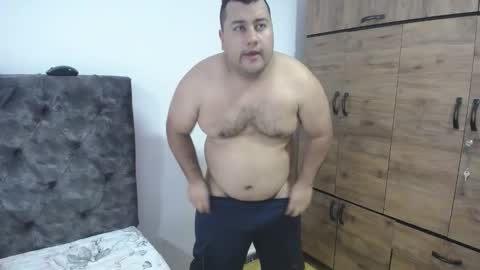 Snapshot of santi_hothot chatting on September 22, 2025, 7:05 pm Santiago online show from September 22, 2025, 7:05 pm