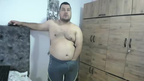 Snapshot of santi_hothot chatting on October 3, 2025, 3:20 pm Santiago online show from October 3, 2025, 3:20 pm