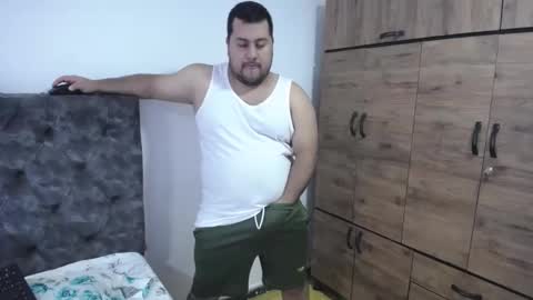 Snapshot of santi_hothot chatting on October 23, 2025, 7:12 pm Santiago online show from October 23, 2025, 7:12 pm