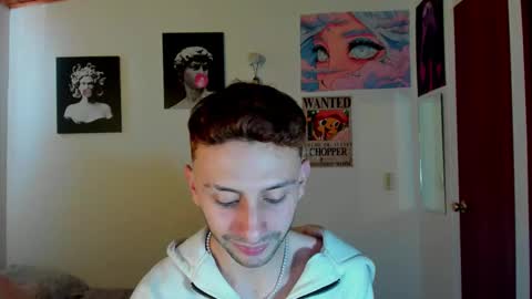 Santi online show from September 12, 2025, 5:13 pm