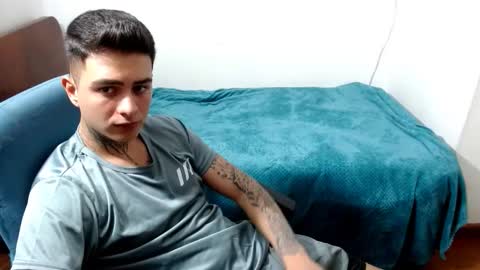 Snapshot of santi_ss chatting on September 8, 2025, 6:29 pm santi_ss online show from September 8, 2025, 6:29 pm