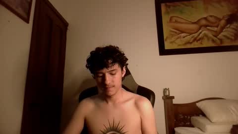 santi_twink19 online show from December 19, 2025, 5:14 am