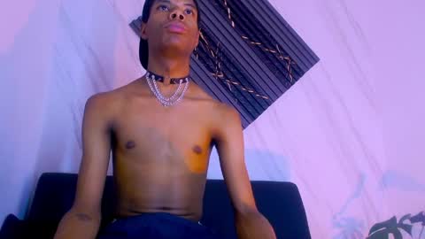 Santiiiiii  online show from April 14, 2026, 4:07 am