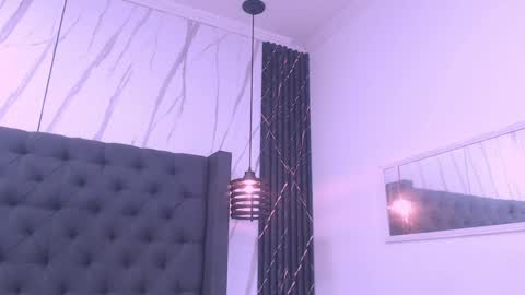 Santiiiiii  online show from April 15, 2026, 8:53 pm