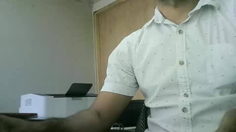 Snapshot of santiagooficial18 chatting on January 9, 2025, 5:54 pm Santiago online show from January 9, 2025, 5:54 pm