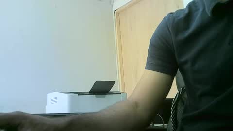 Snapshot of santiagooficial18 chatting on January 10, 2025, 12:47 pm Santiago online show from January 10, 2025, 12:47 pm