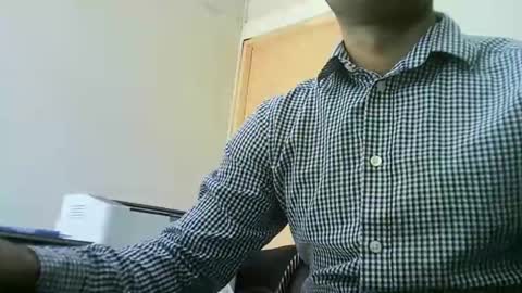 Snapshot of santiagooficial18 chatting on January 27, 2025, 2:35 pm Santiago online show from January 27, 2025, 2:35 pm