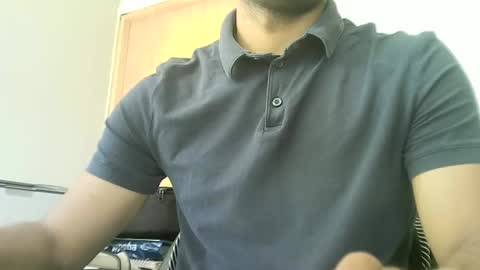 Snapshot of santiagooficial18 chatting on February 21, 2025, 1:11 pm Santiago online show from February 21, 2025, 1:11 pm