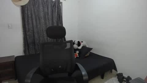 Julius Novachrono  online show from April 11, 2026, 12:26 am