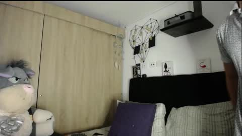 Santii online show from November 14, 2025, 11:09 am