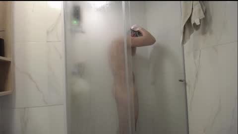 Santii online show from December 19, 2025, 7:43 pm