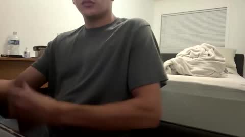 Snapshot of santostreamrcash chatting on December 1, 2025, 5:12 am santostreamrcash online show from December 1, 2025, 5:12 am