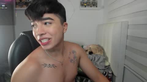 Snapshot of santy7u7 chatting on February 20, 2026, 1:33 pm Mr. Santiago online show from February 20, 2026, 1:33 pm