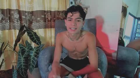 Snapshot of santy_0908 chatting on November 20, 2025, 10:09 pm santy online show from November 20, 2025, 10:09 pm