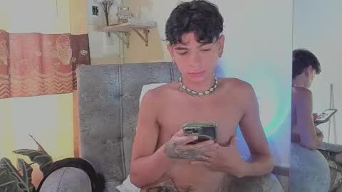 Snapshot of santy_0908 chatting on November 25, 2025, 3:56 pm santy online show from November 25, 2025, 3:56 pm